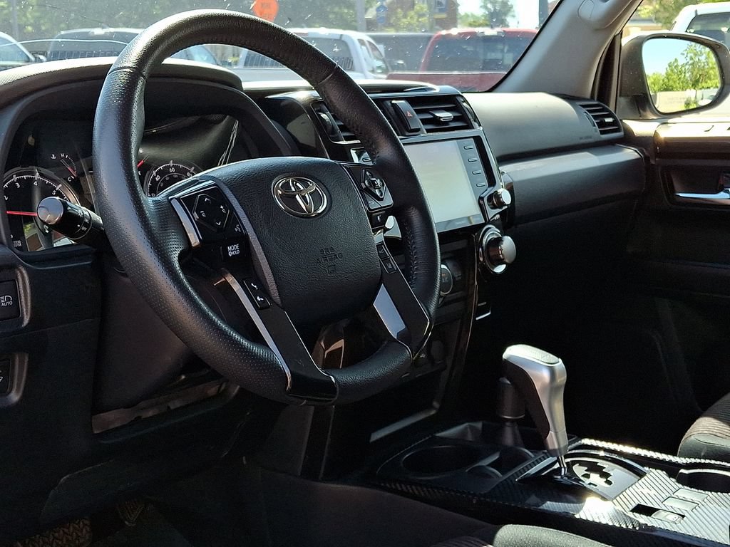 Certified 2022 Toyota 4Runner TRD Off-Road AWD/4WD image 16