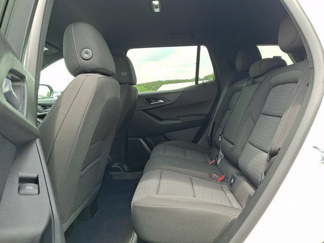 Used 2026 Chevrolet Equinox LT FWD image 10