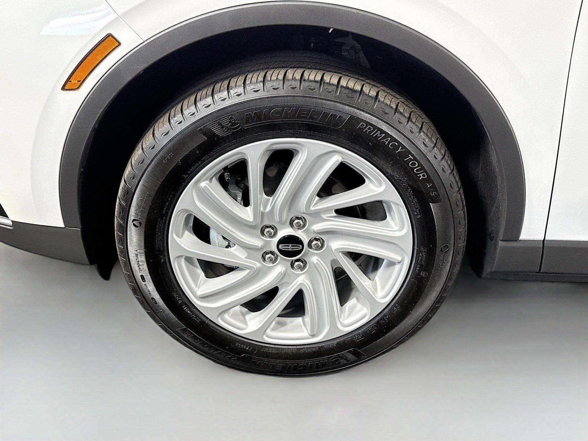 Used 2023 Lincoln Corsair FWD image 38