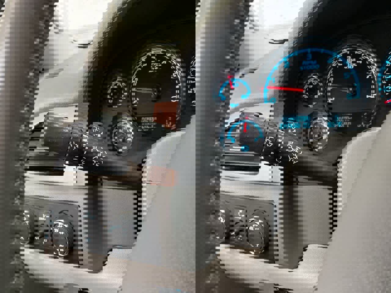 Used 2012 Chevrolet Avalanche LTZ image 24