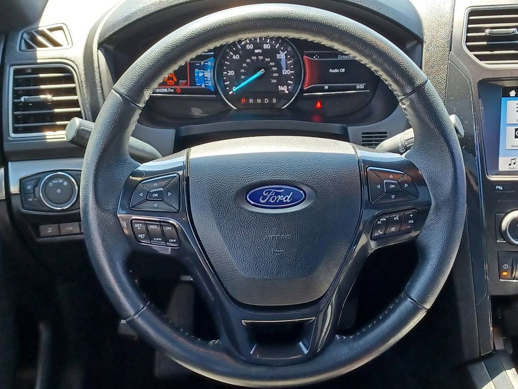 Used 2019 Ford Explorer XLT AWD/4WD image 28