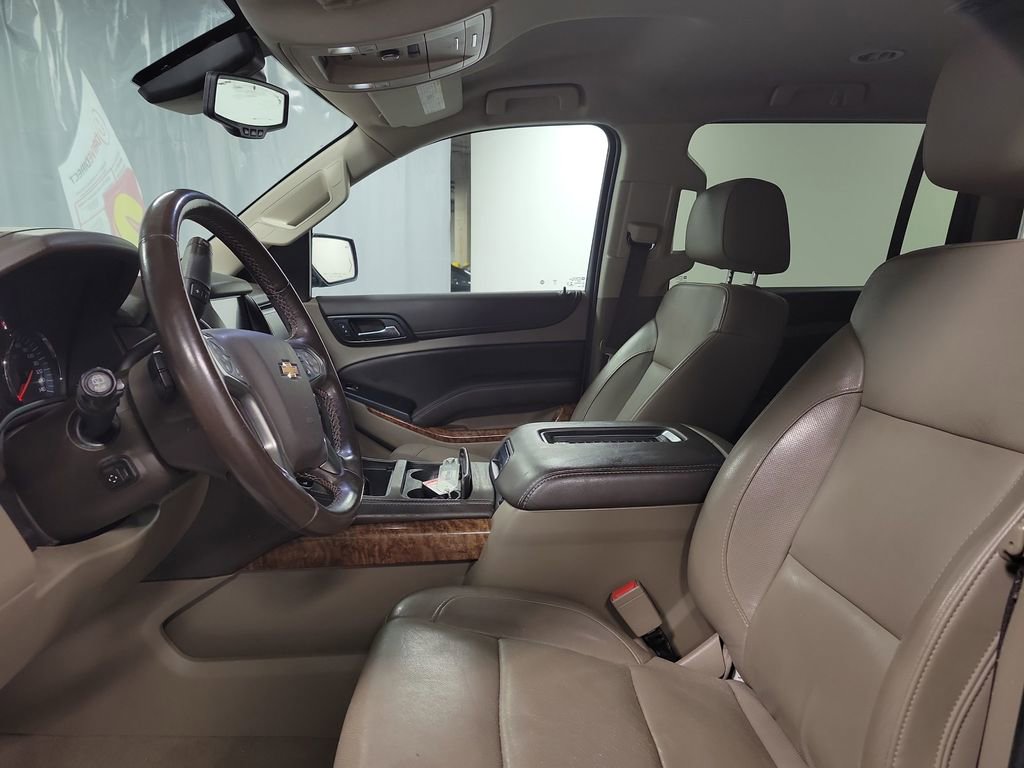 Used 2020 Chevrolet Suburban Premier image 13