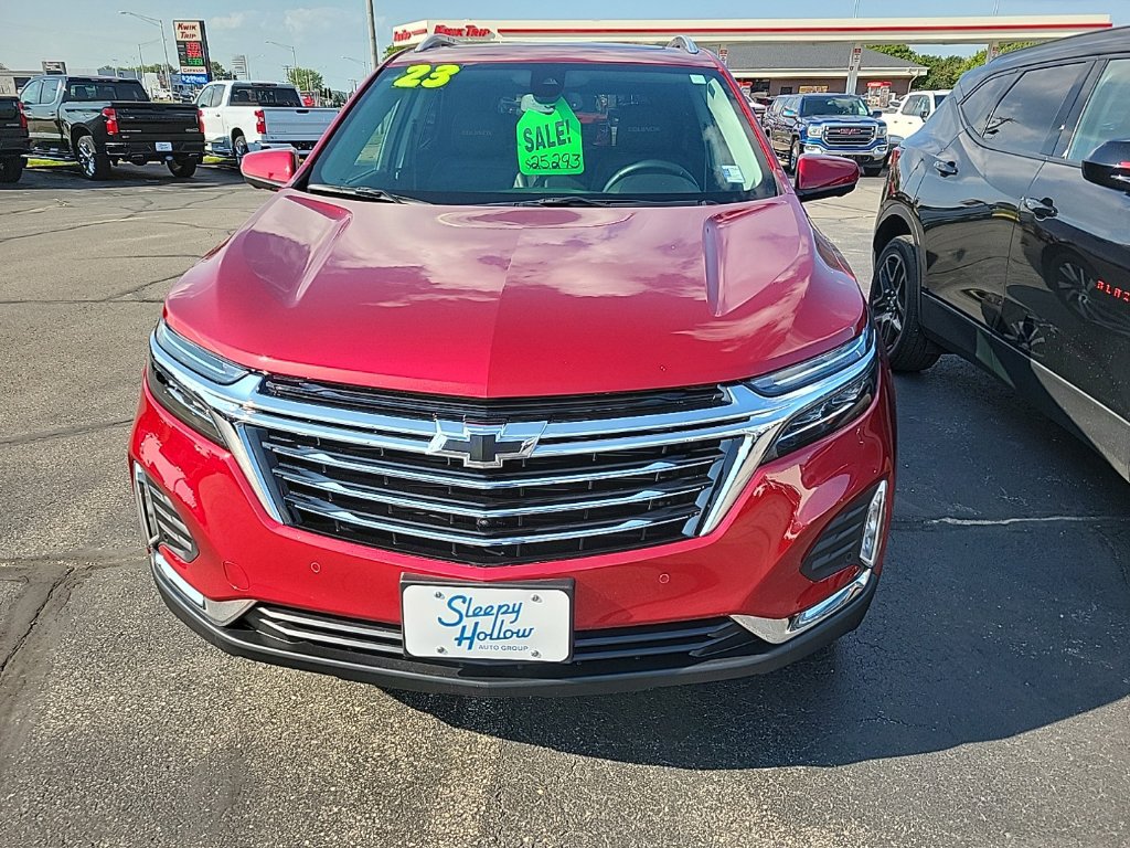 Used 2023 Chevrolet Equinox Premier AWD/4WD image 2