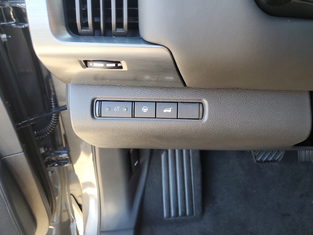 New 2026 Nissan Pathfinder SL FWD image 23