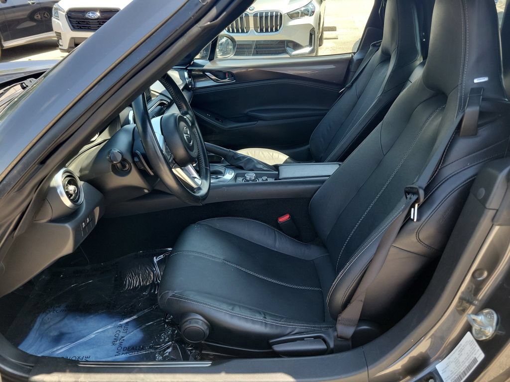 Used 2021 MAZDA MX-5 Miata RF Grand Touring RWD image 18