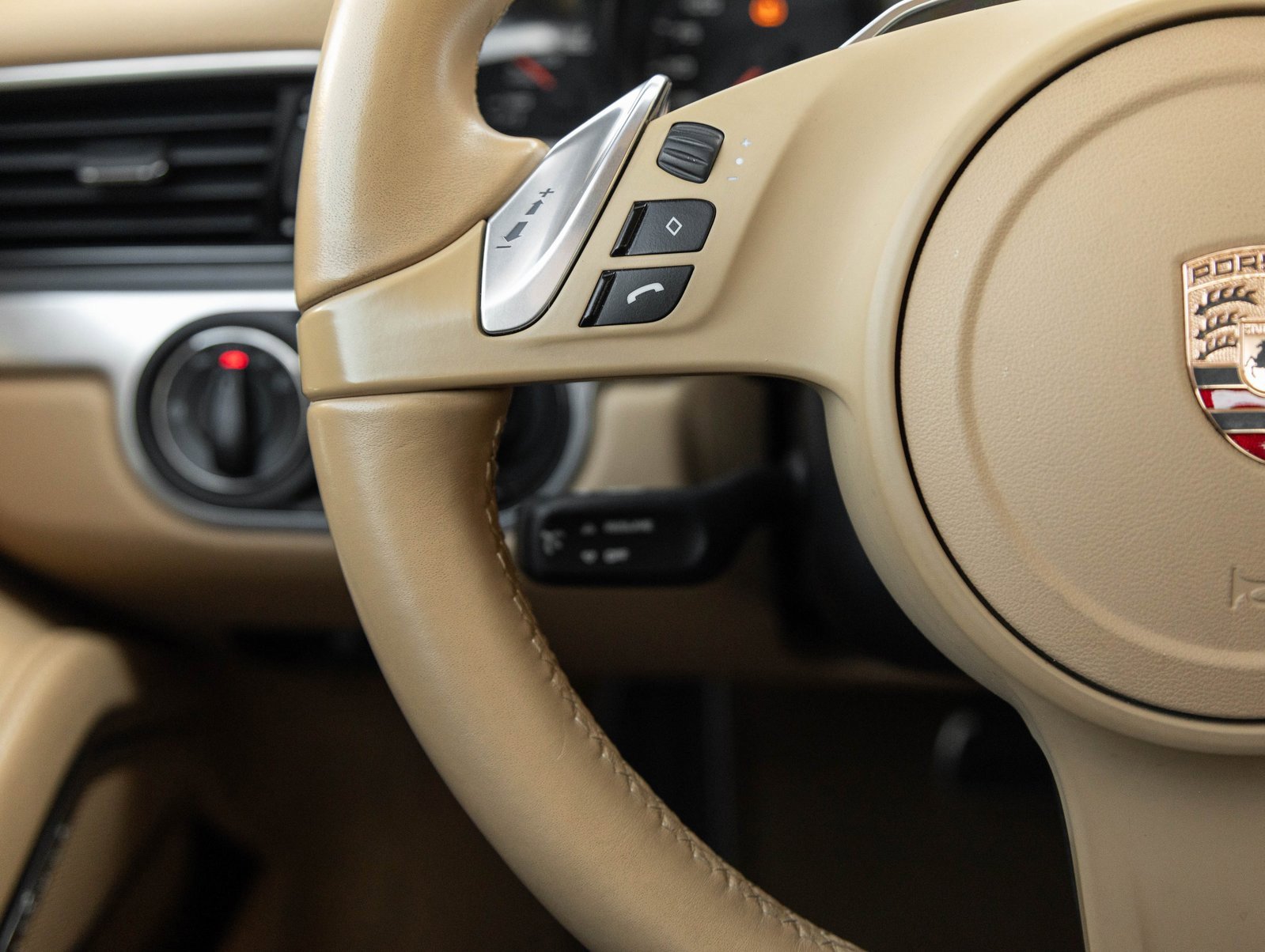 Certified 2013 Porsche 911 Carrera 4S image 15