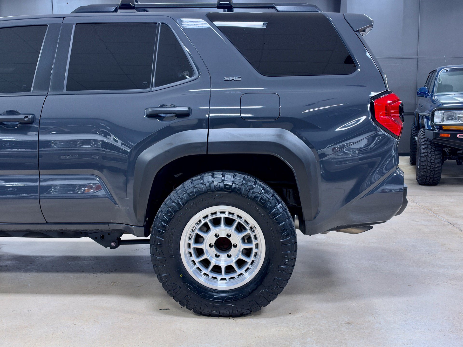 Used 2026 Toyota 4Runner SR5 AWD/4WD image 12