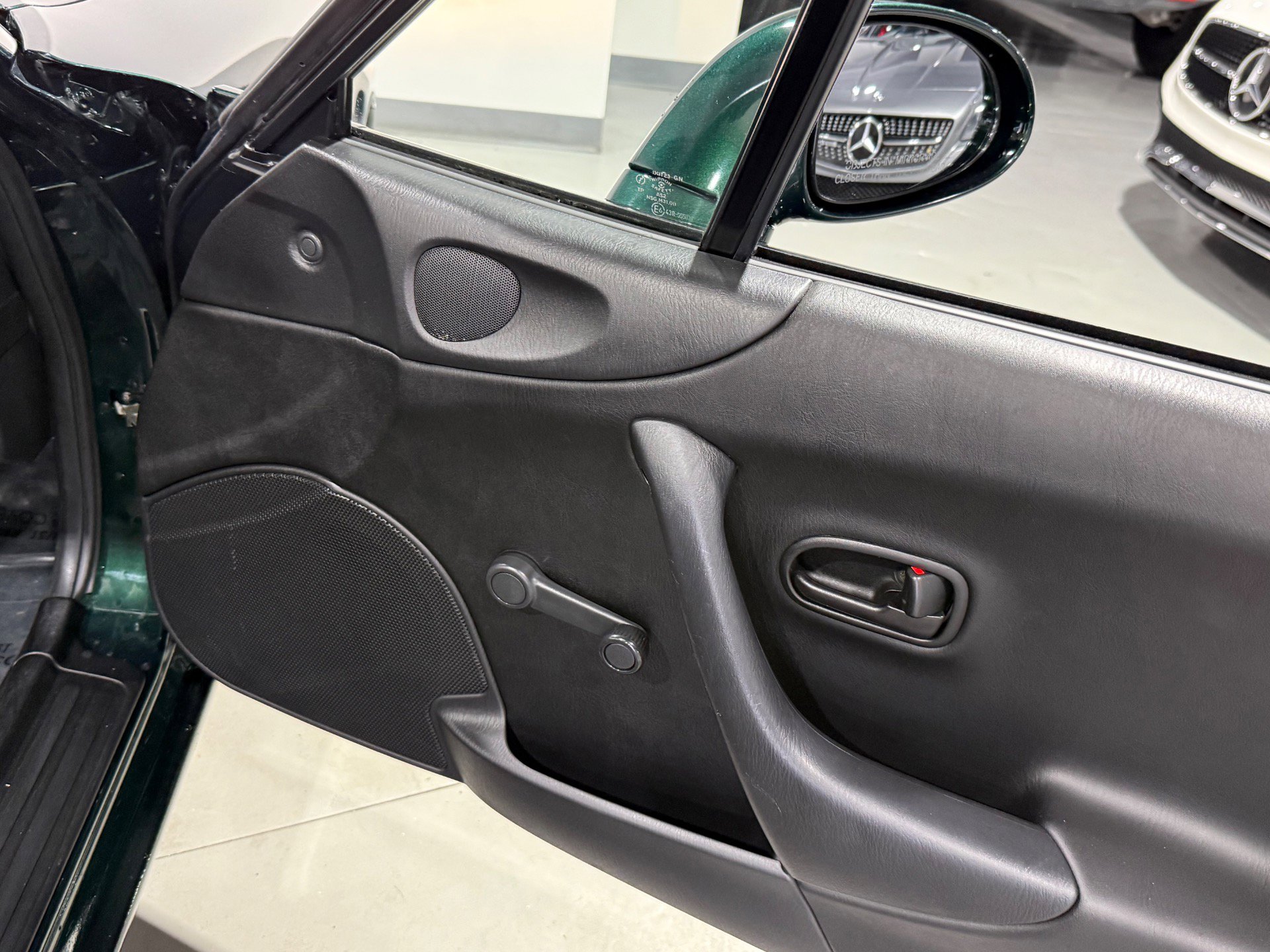 Used 1999 MAZDA MX-5 Miata RWD image 55