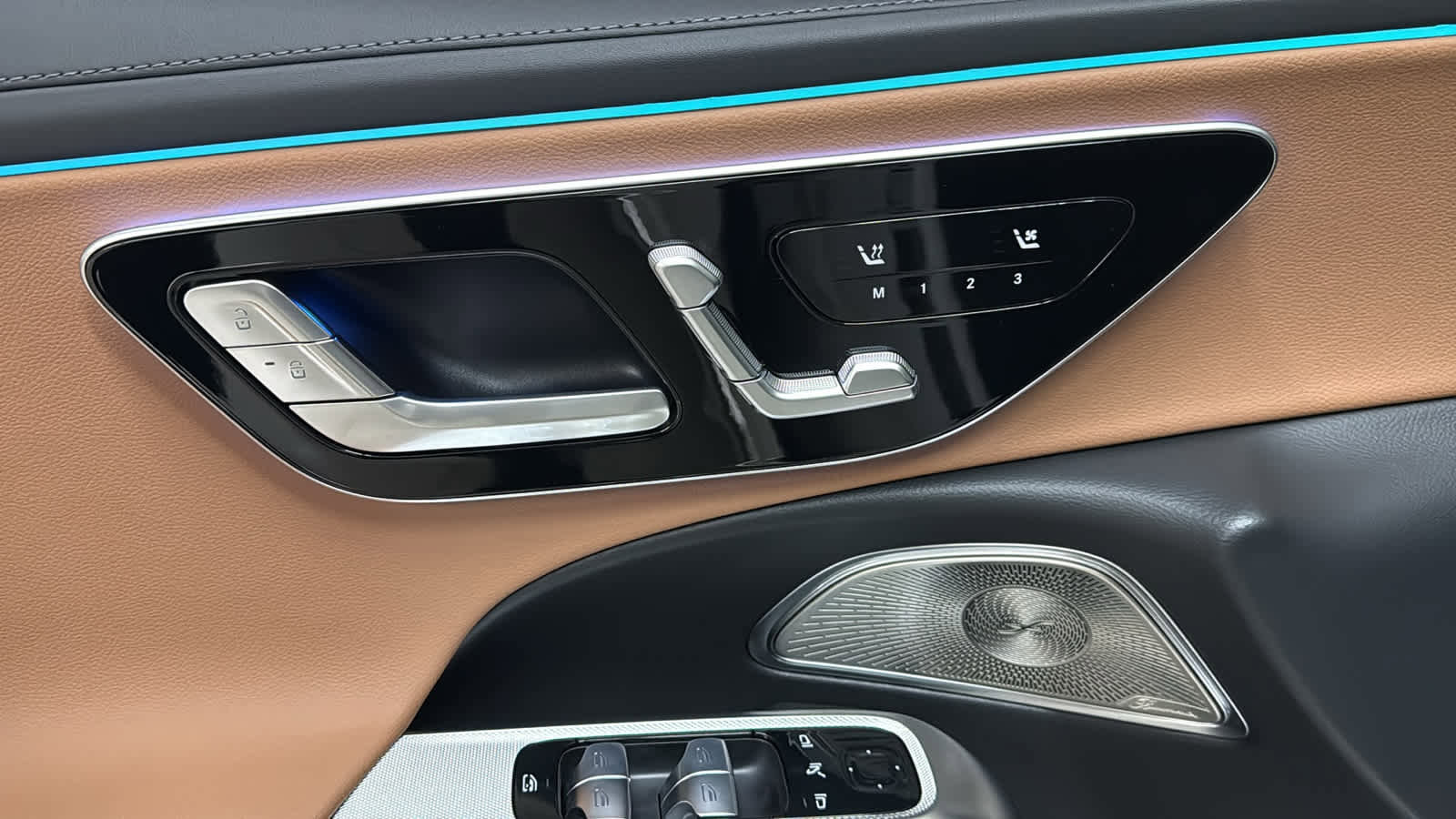 New 2026 Mercedes-Benz E 350 4MATIC Sedan image 17