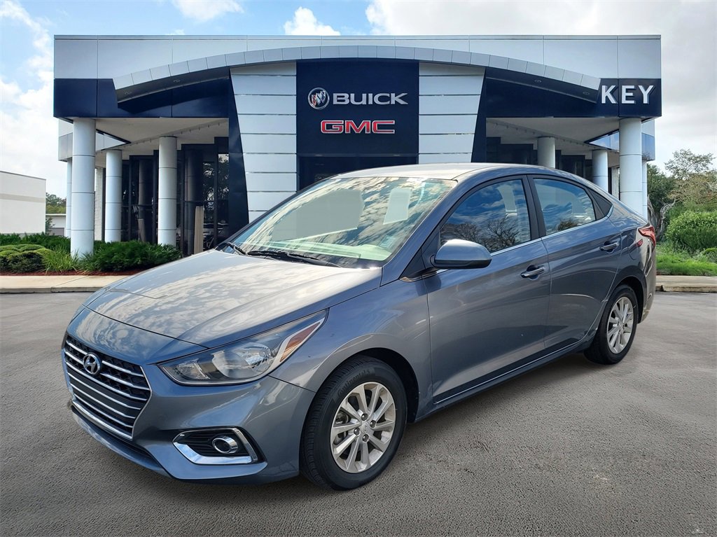 Used 2020 Hyundai Accent SEL image 2