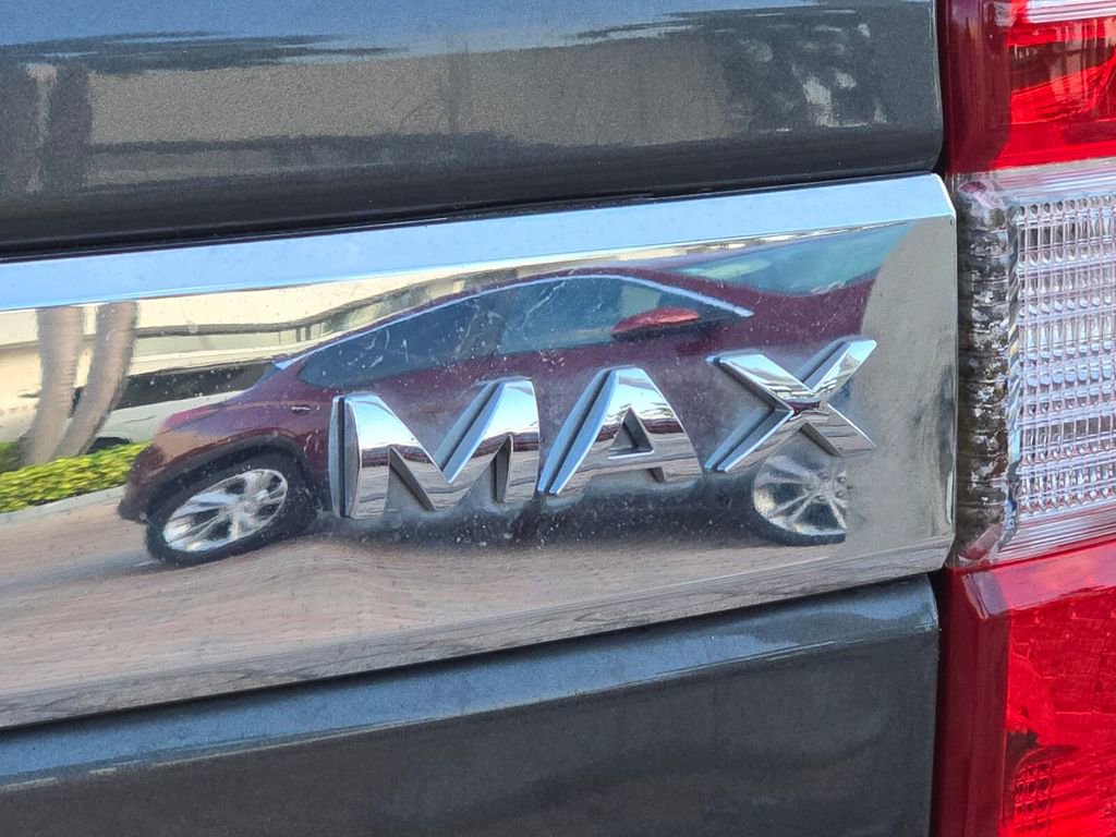 Used 2019 Ford Expedition Max XLT w/ Equipment Group 202A image 9