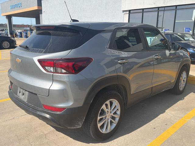 Used 2024 Chevrolet TrailBlazer LS w/ LS Convenience Package FWD image 3