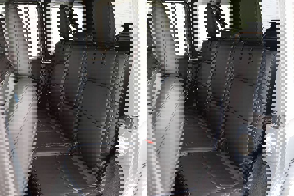 Used 2024 Jeep Wrangler Unlimited Rubicon 4xe image 13