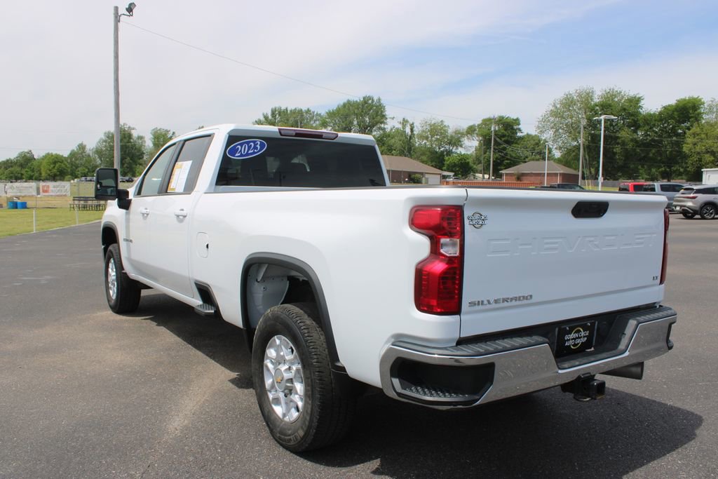 Used 2023 Chevrolet Silverado 2500 LT AWD/4WD image 7