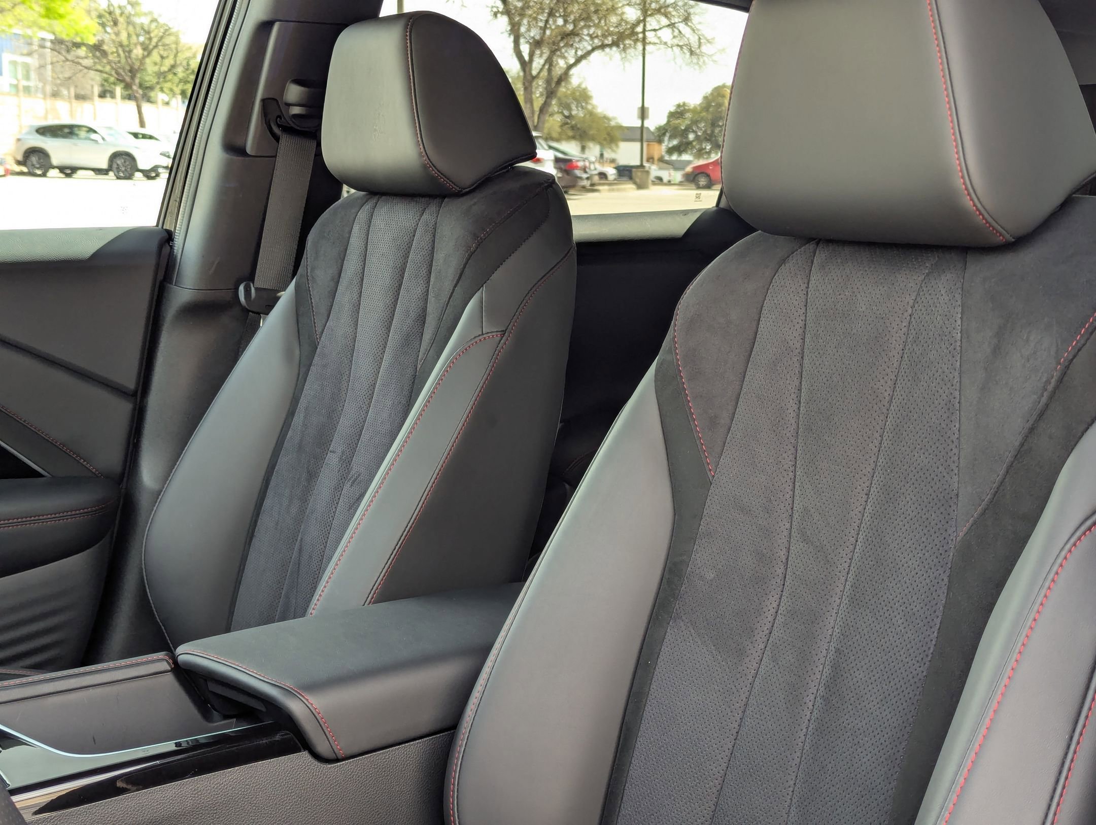 Used 2025 Acura ADX A-Spec image 13