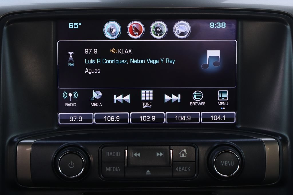 Used 2018 Chevrolet Silverado 1500 High Country RWD image 32