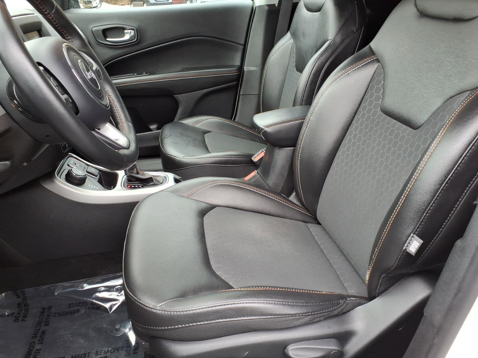 Used 2019 Jeep Compass Latitude w/ Cold Weather Group image 8