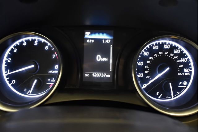 Used 2020 Toyota Camry SE w/ Carpet Mat Package FWD image 24
