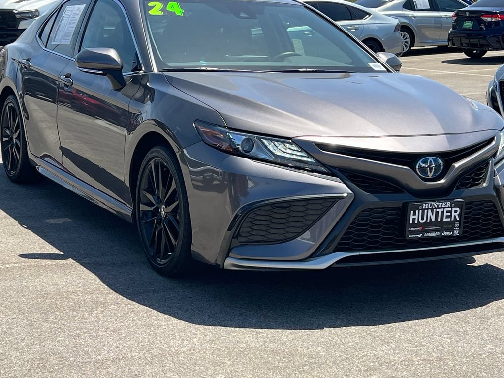 Used 2024 Toyota Camry XSE FWD image 11