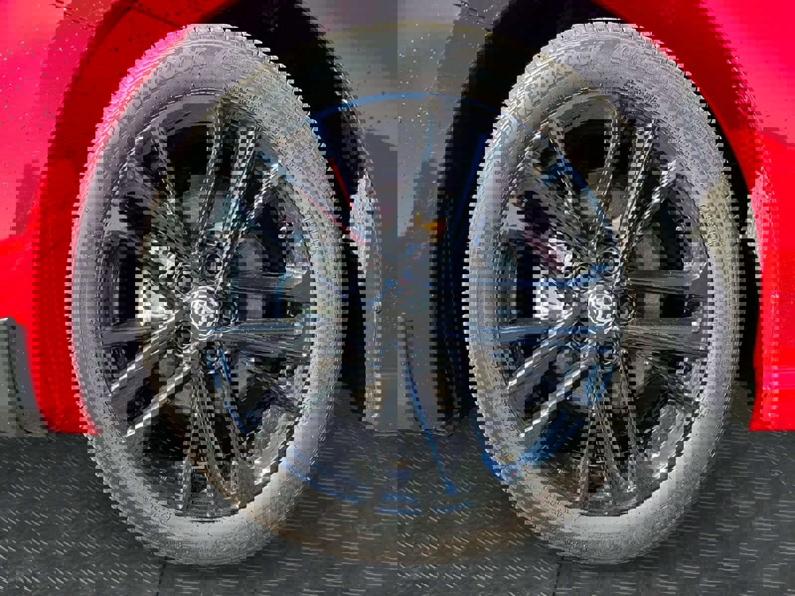 Used 2025 Toyota Camry SE image 12