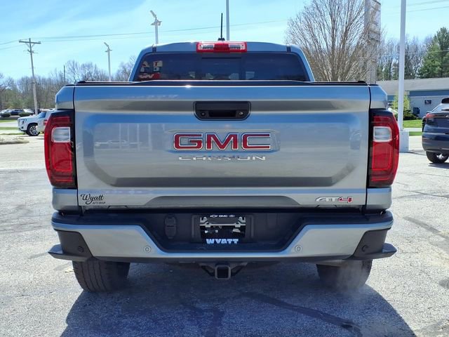 Used 2023 GMC Canyon AT4 w/ Technology Package AWD/4WD image 9