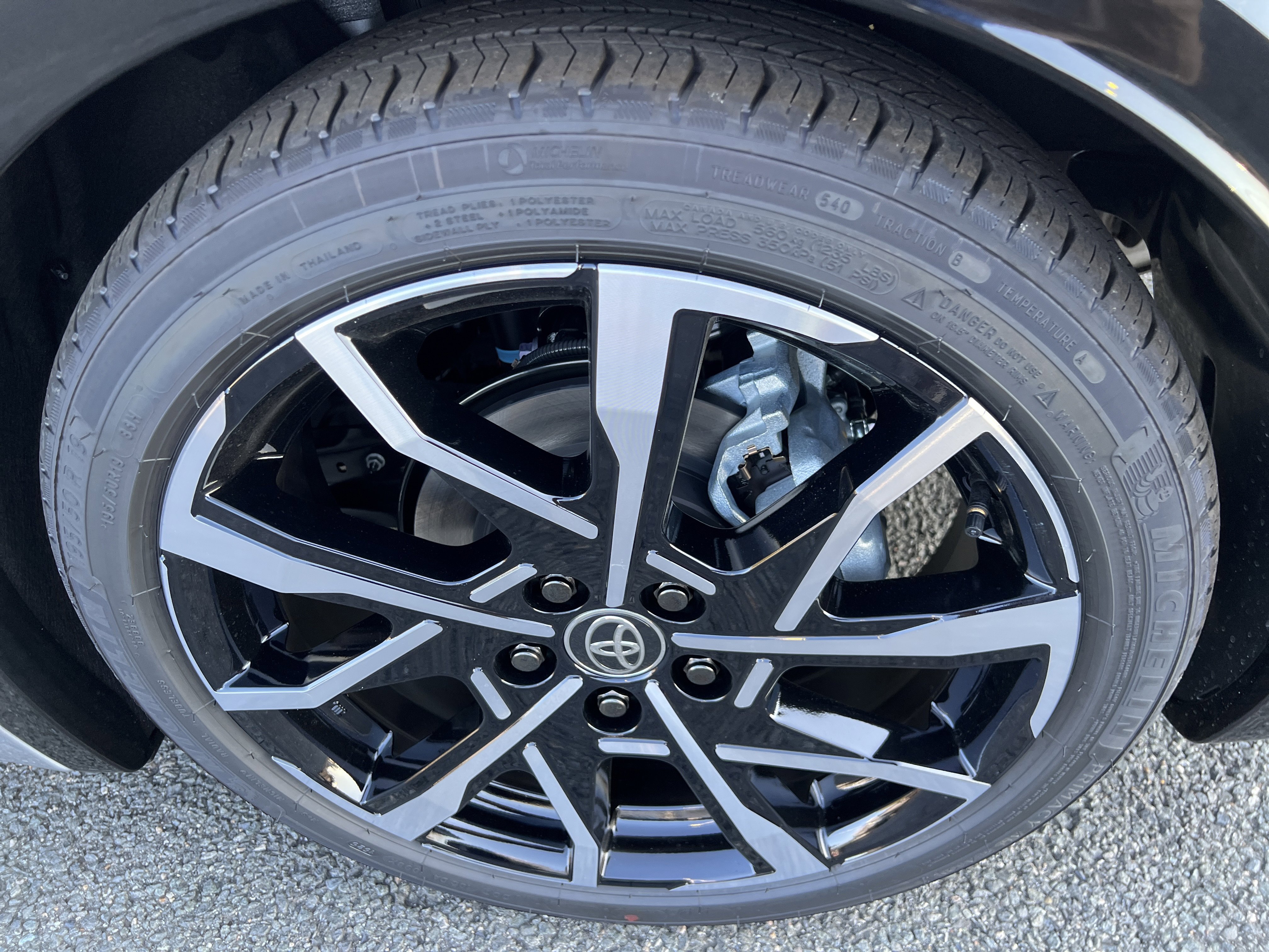 New 2026 Toyota Prius Plug-In Hybrid image 7