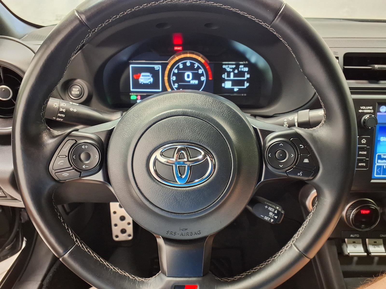 Used 2025 Toyota GR86 Premium image 20