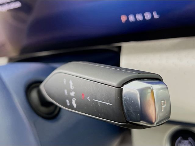 Certified 2025 Buick Enclave Avenir image 16