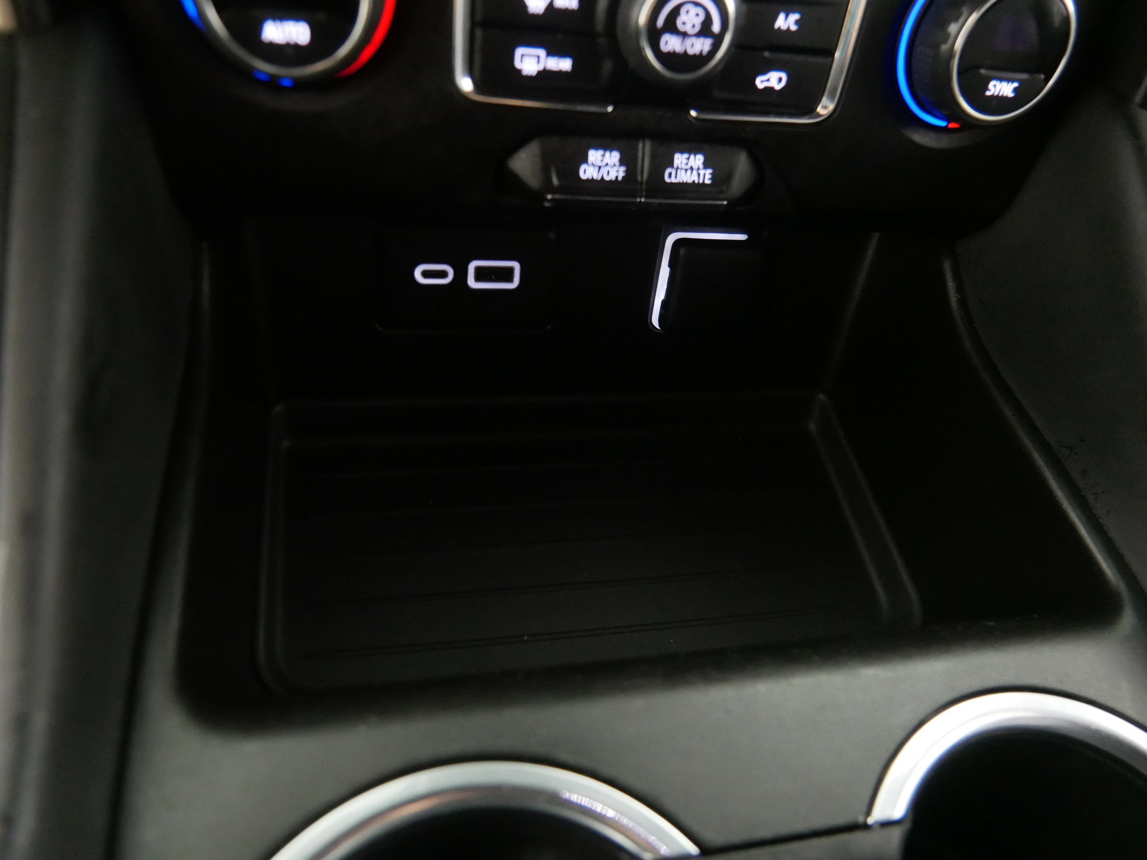 Used 2023 Chevrolet Tahoe LS image 29