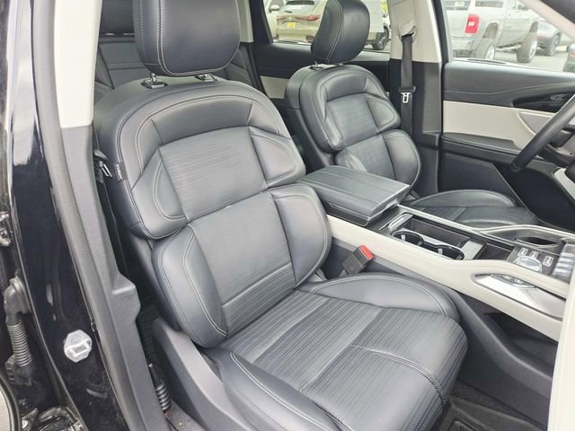 Used 2024 Lincoln Nautilus Reserve w/ Equipment Group 203A AWD/4WD image 13