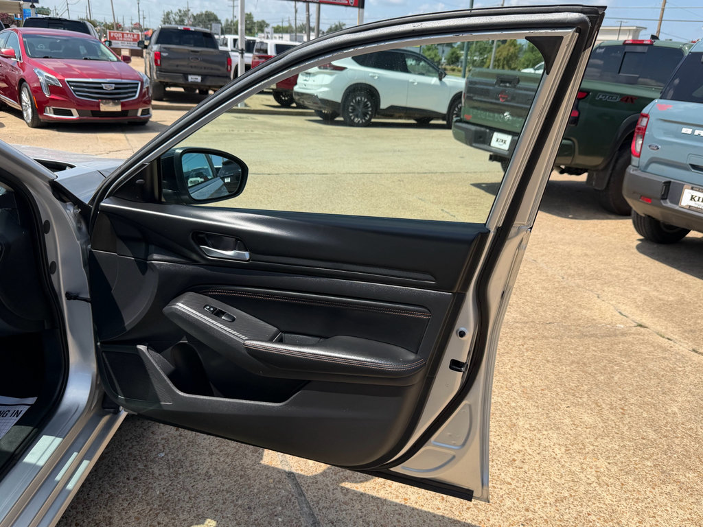 Used 2019 Nissan Altima 2.5 SR FWD image 20