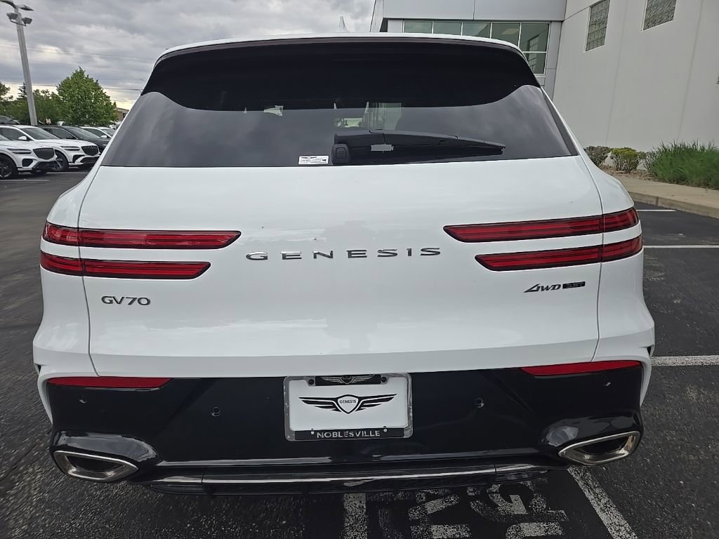 Used 2026 Genesis GV70 3.5T Sport Prestige image 7