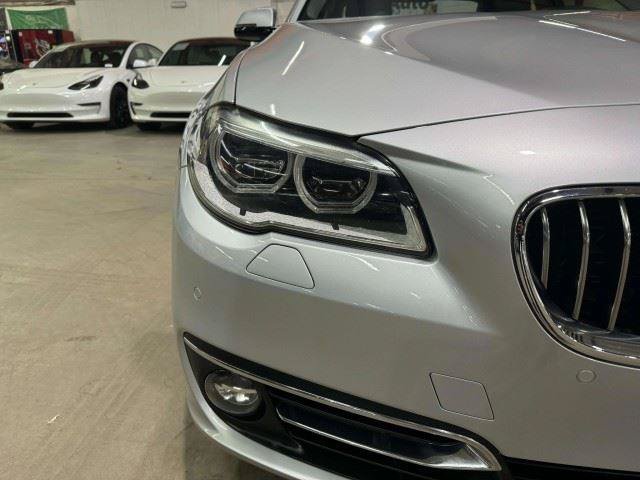Used 2014 BMW 550i xDrive Sedan AWD/4WD image 11