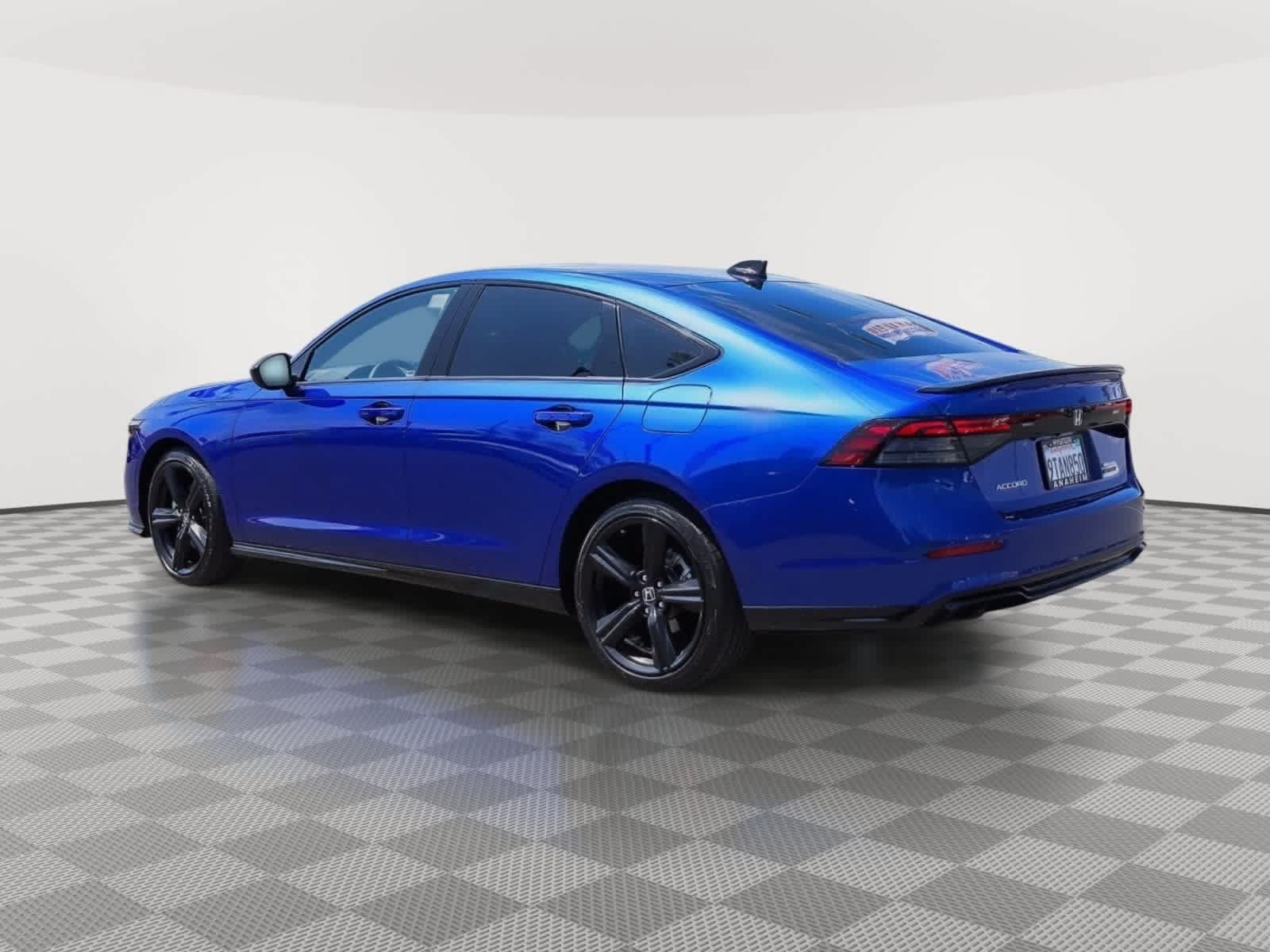 Used 2024 Honda Accord Sport image 9
