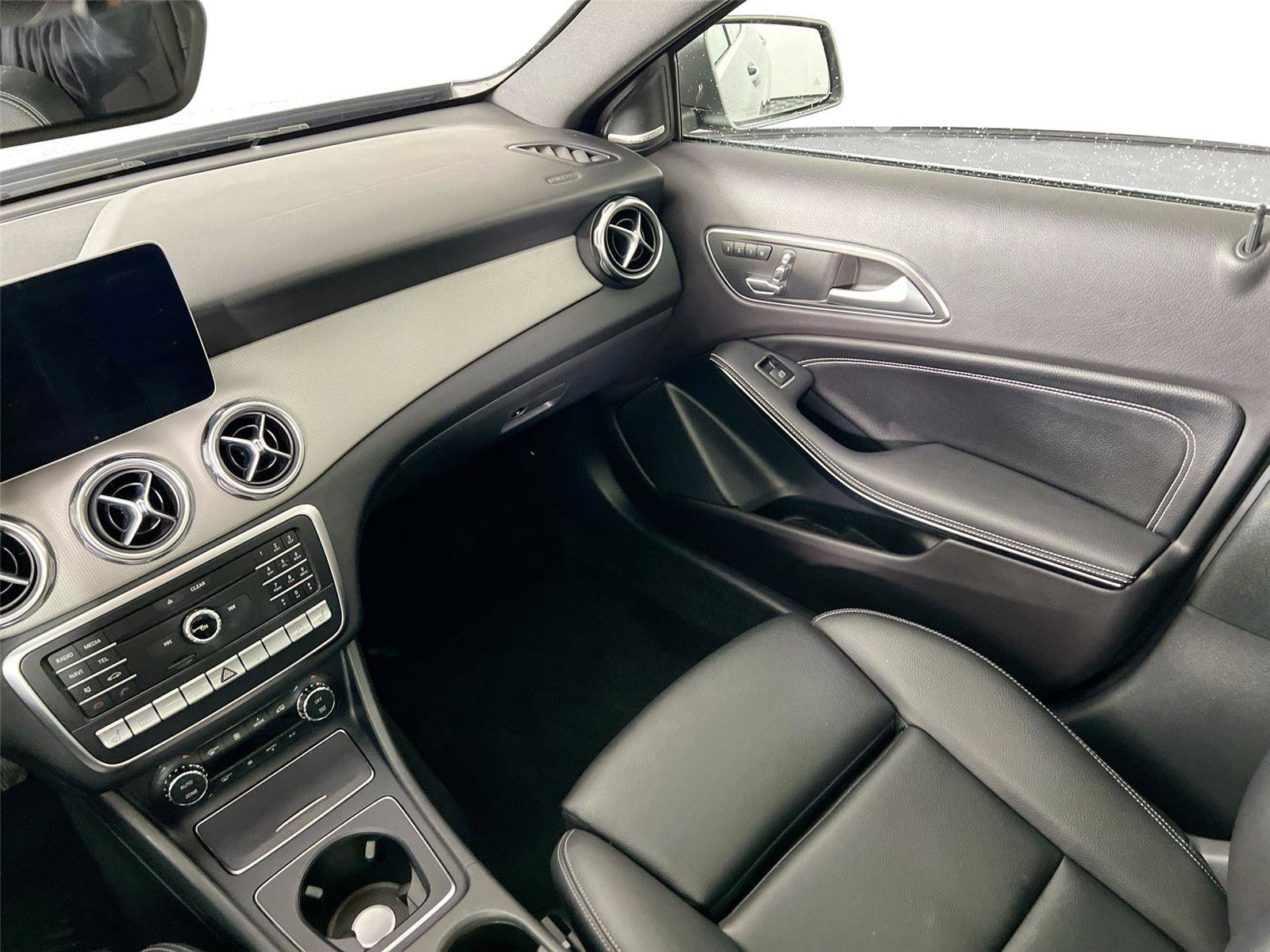 Used 2018 Mercedes-Benz GLA 250 4MATIC image 20