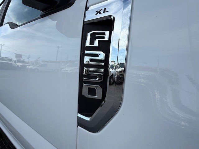 Used 2020 Ford F250 XL w/ Power Equipment Group image 22