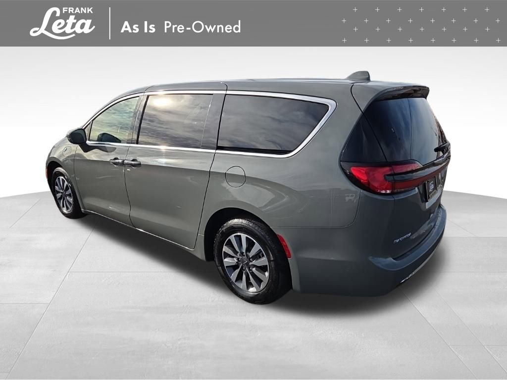 Used 2022 Chrysler Pacifica Touring-L image 7