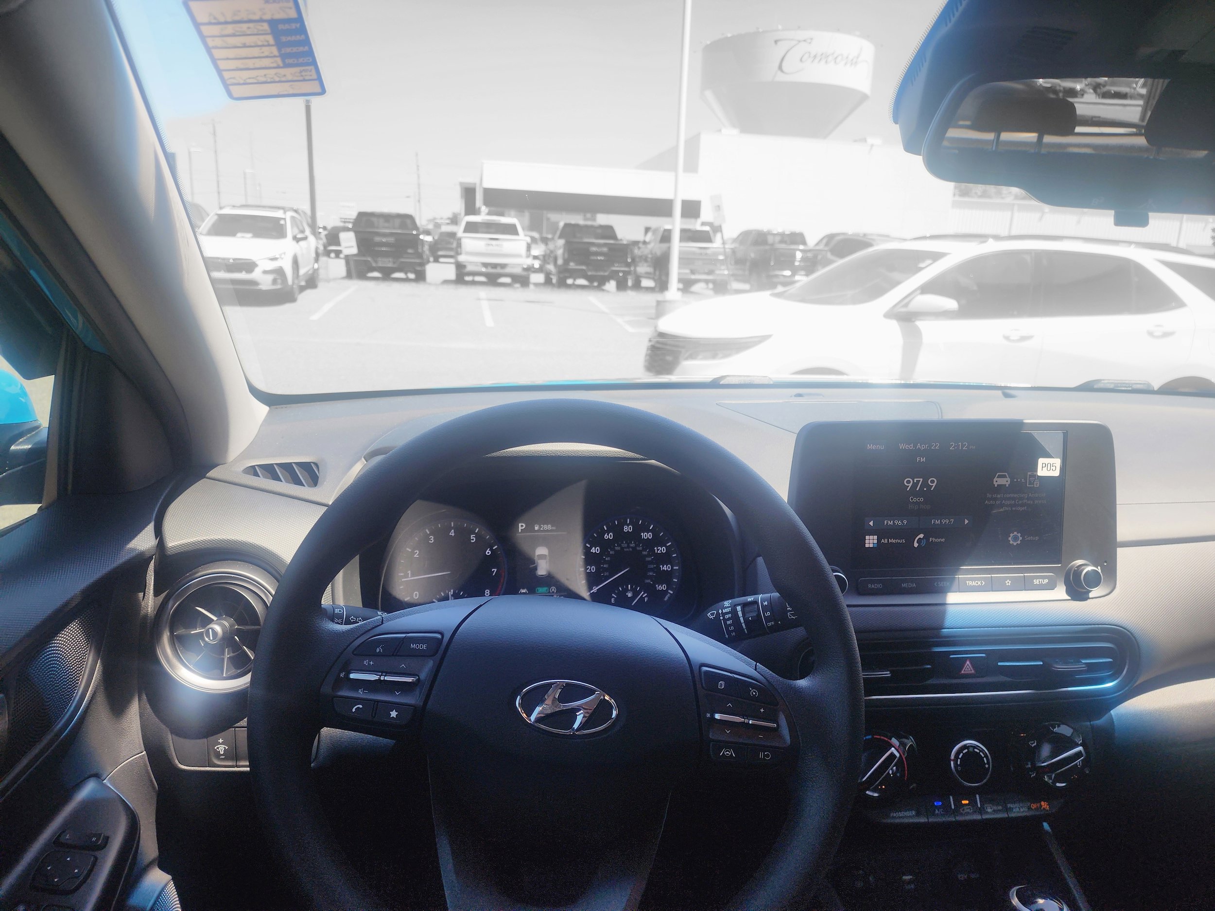 Used 2023 Hyundai Kona SEL AWD/4WD image 9