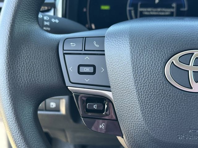 Used 2026 Toyota Camry LE w/ Convenience Package image 13