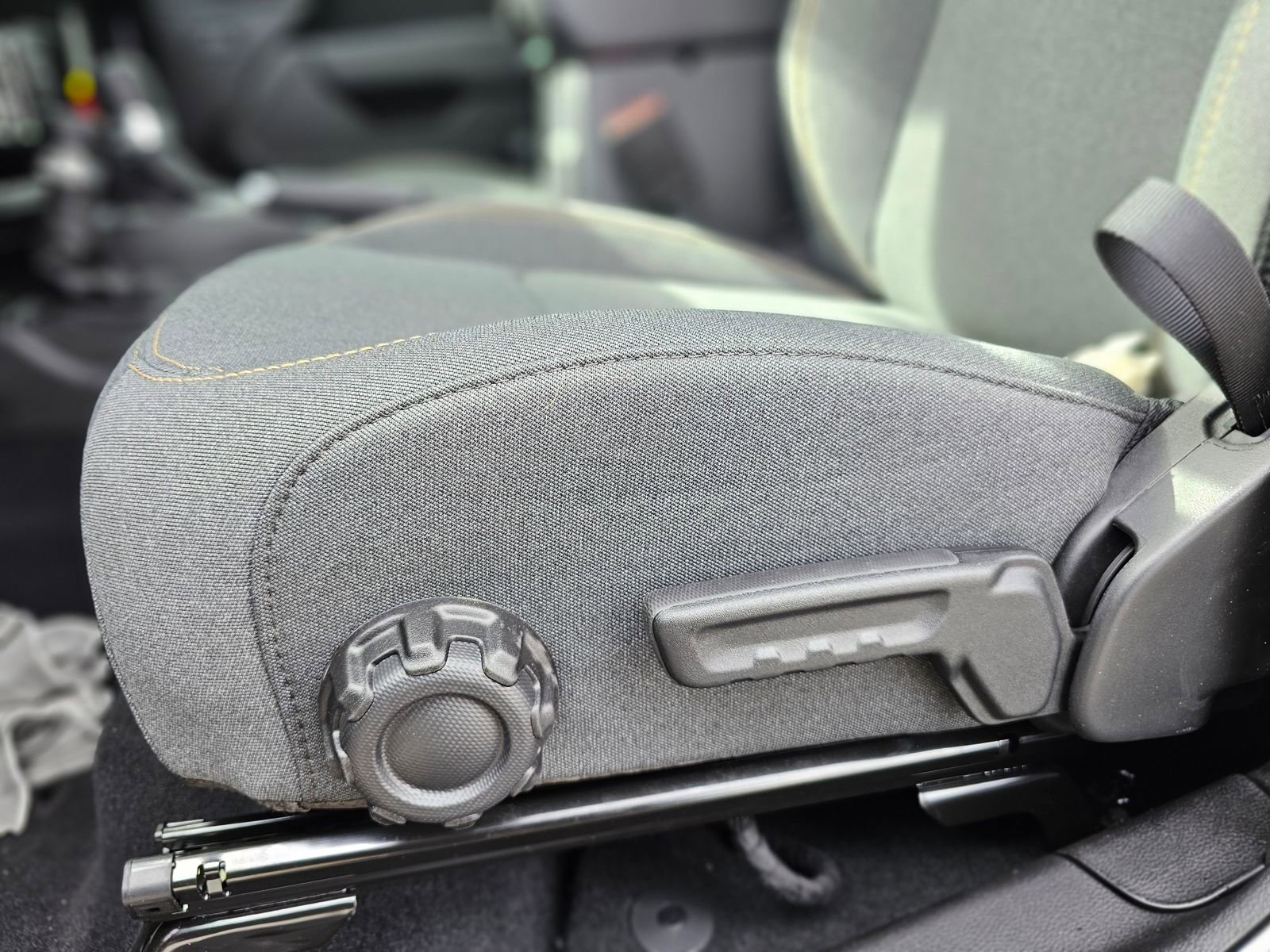 New 2026 Jeep Gladiator Sport image 19