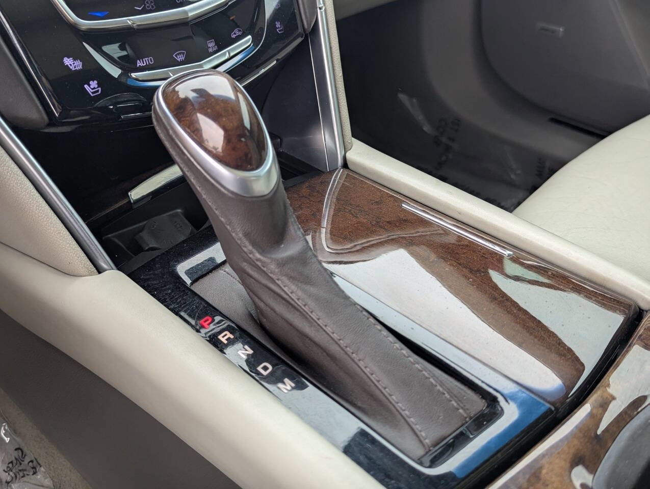 Used 2013 Cadillac XTS Platinum FWD image 33