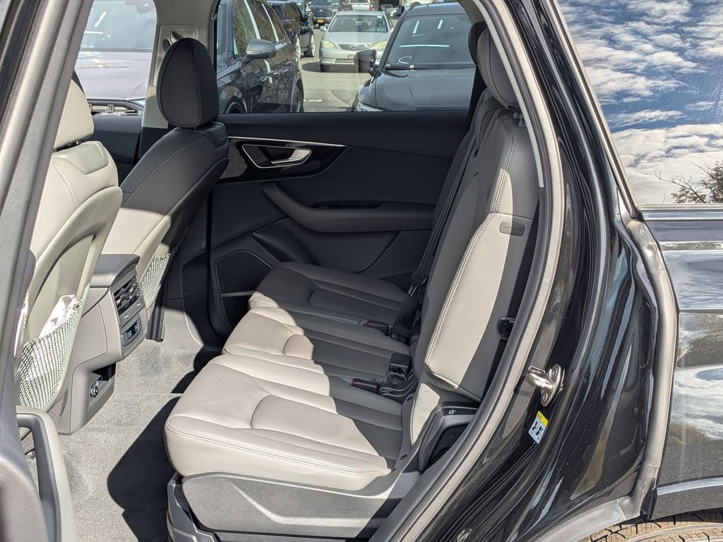 New 2026 Audi Q7 3.0T Premium image 22
