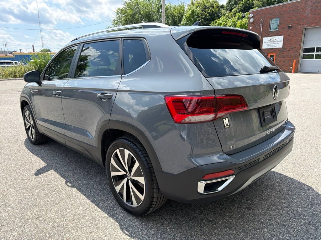 Used 2022 Volkswagen Taos SE AWD/4WD image 4