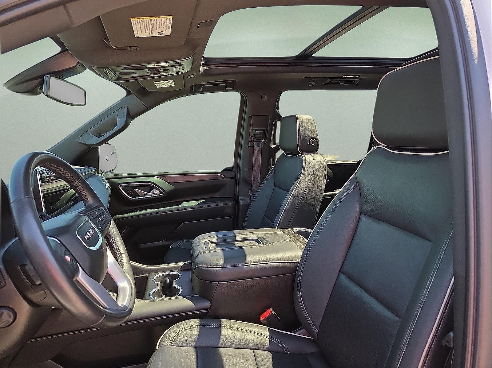 Certified 2022 GMC Yukon XL SLT w/ SLT Premium Package image 12