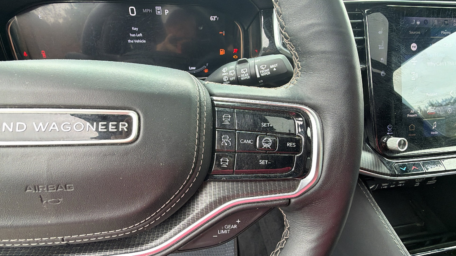 Used 2025 Jeep Grand Wagoneer Series II Obsidian w/ Quick Order Packagew 28T AWD/4WD image 32