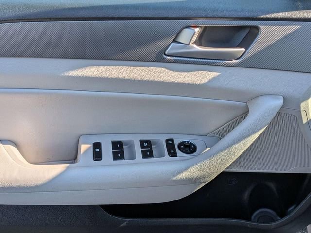 Used 2016 Hyundai Sonata SE FWD image 14