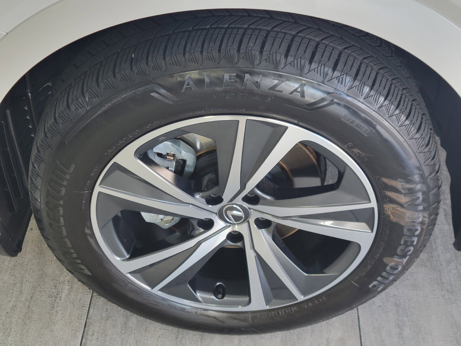 Certified 2025 Lexus RX 350 Premium image 9