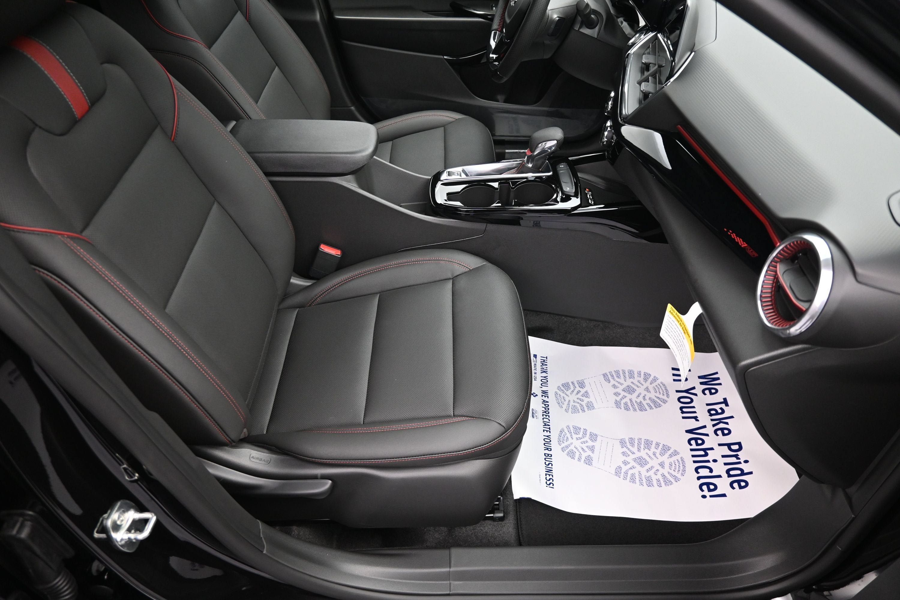 New 2026 Chevrolet Trax RS w/ Sunroof Package FWD image 31