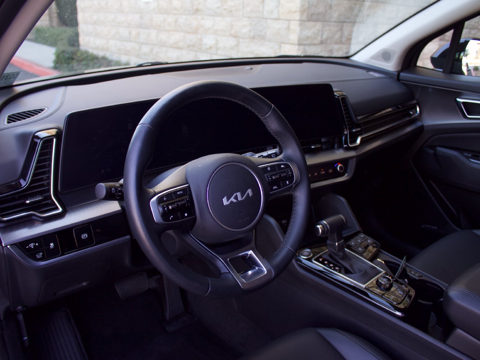 Used 2025 Kia Sportage SX FWD image 15