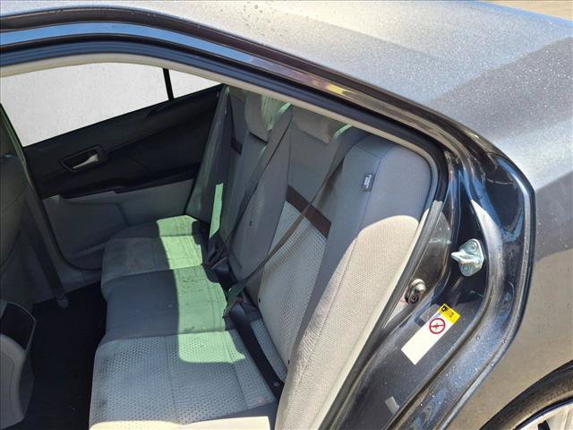 Used 2012 Toyota Camry LE FWD image 15